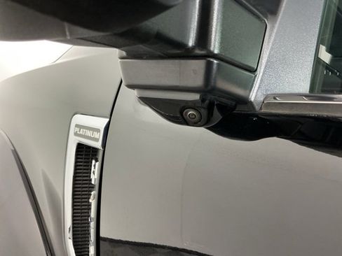 Used 2022 Ford F450 Platinum w/ FX4 Off-Road Package image 12