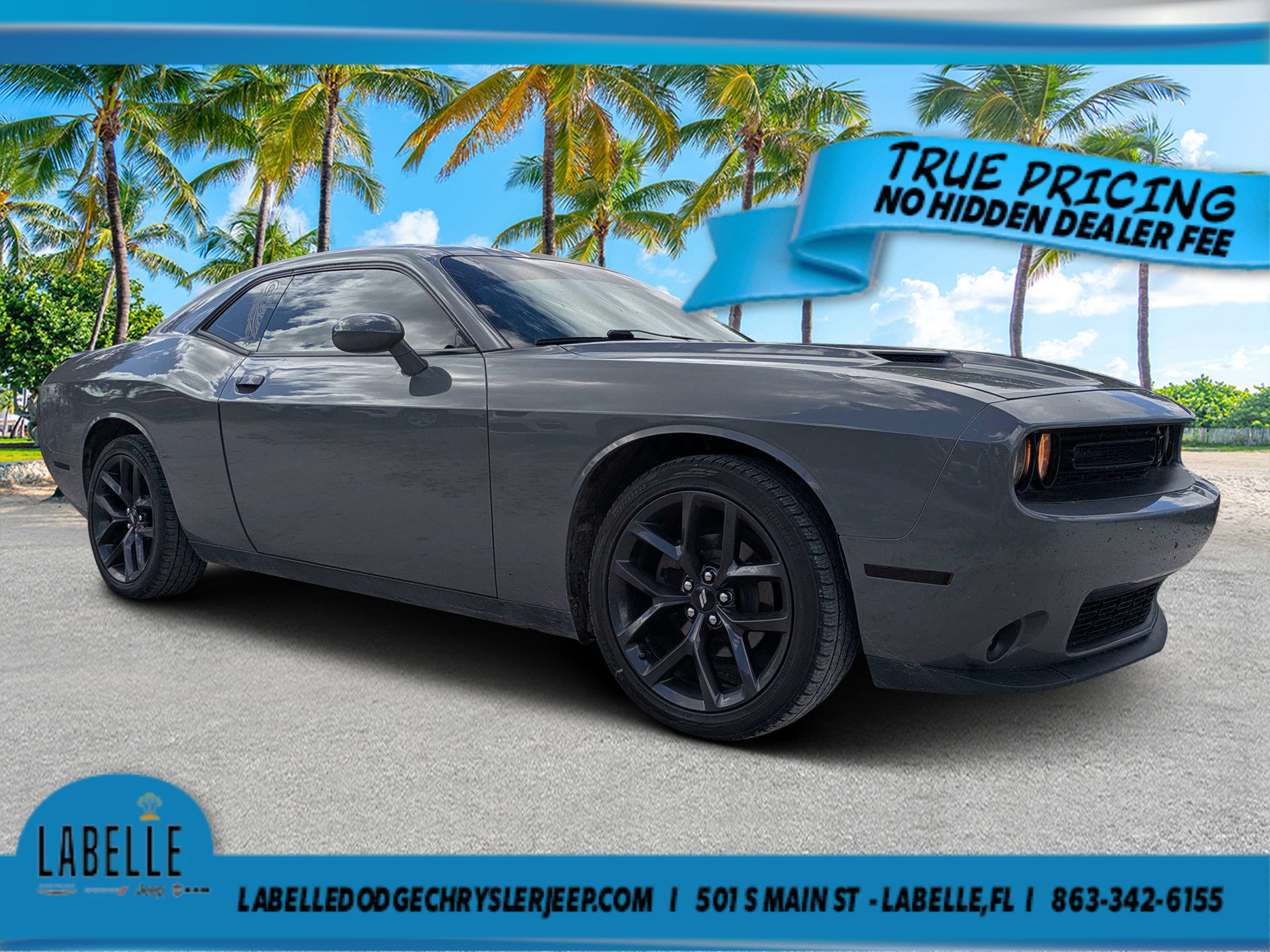 Used 2019 Dodge Challenger SXT w/ Blacktop Package RWD image 1