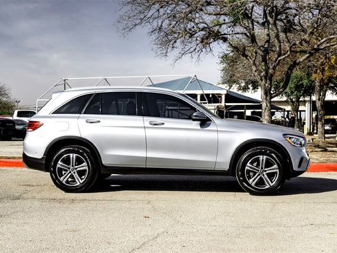 Used 2022 Mercedes-Benz GLC 300 4MATIC image 4