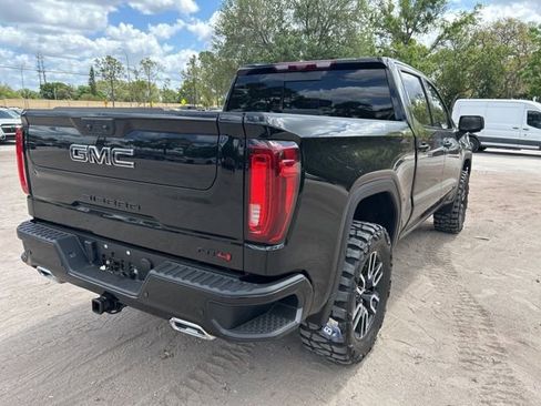 Used 2025 GMC Sierra 1500 AT4 w/ Technology Package image 4