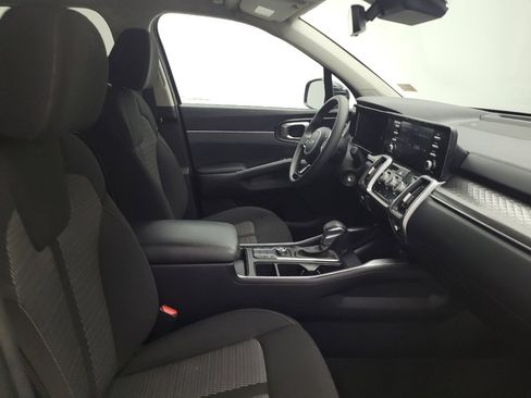Used 2023 Kia Sorento LX FWD image 21