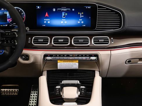New 2026 Mercedes-Benz GLE 53 AMG 4MATIC Coupe image 15