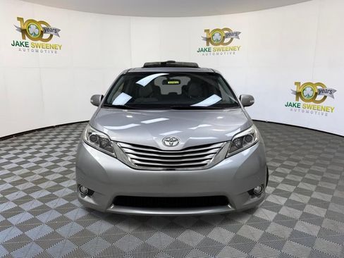 Used 2015 Toyota Sienna Limited Premium AWD/4WD image 3