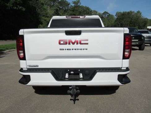 Used 2023 GMC Sierra 1500 Pro w/ Graphite Edition AWD/4WD image 6