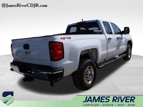 Used 2019 Chevrolet Silverado 2500 W/T AWD/4WD image 12