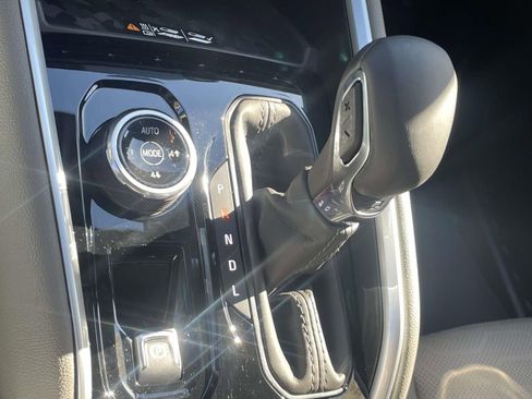 New 2026 Chevrolet Colorado ZR2 image 12