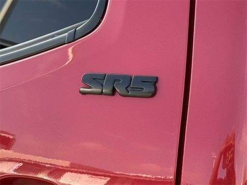 Used 2021 Toyota Tacoma SR5 image 9