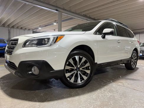 Used 2017 Subaru Outback 3.6R Limited AWD/4WD image 2