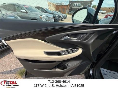 Used 2020 Buick Envision Essence w/ Experience Buick Package AWD/4WD image 9