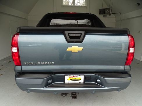 Used 2012 Chevrolet Avalanche LT w/ All-Star Edition image 19