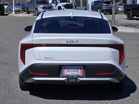 Used 2025 Kia K4 EX image 39