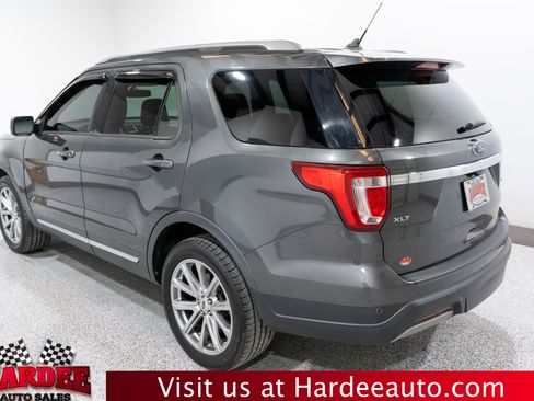 Used 2019 Ford Explorer XLT w/ Equipment Group 202A image 3