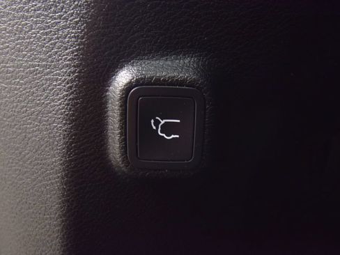 Used 2022 Jeep Cherokee Latitude Lux AWD/4WD image 37