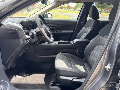 Used 2026 Nissan Kicks SV w/ Cold Weather Package AWD/4WD image 43