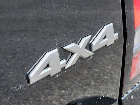 New 2026 Nissan Frontier SV w/ Tow Package image 9