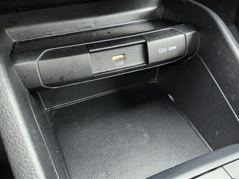 Used 2023 Kia Rio S image 7