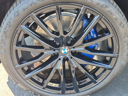 New 2027 BMW X6 xDrive40i w/ Executive Package AWD/4WD image 13