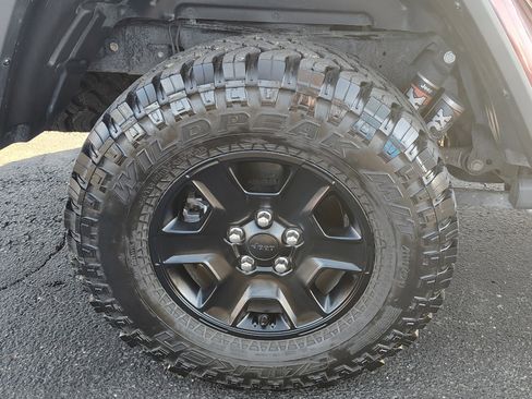 Used 2021 Jeep Gladiator Mojave image 12