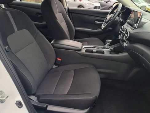 Used 2025 Nissan Sentra SV w/ All-Weather Package image 19