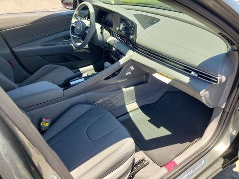 New 2026 Hyundai Elantra Sport FWD image 19