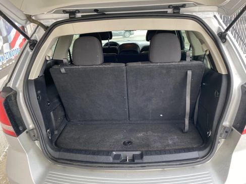 Used 2014 Dodge Journey SXT w/ Flexible Seating Group image 11