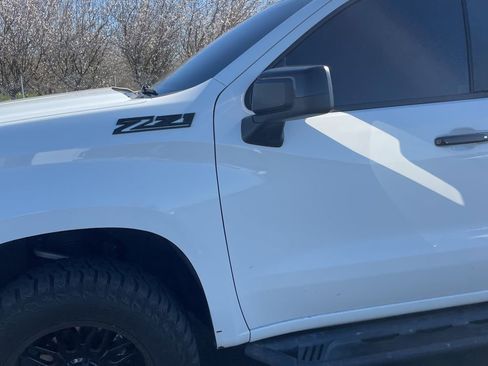 Used 2021 Chevrolet Silverado 1500 LT Trail Boss w/ Bed Protection Package image 11