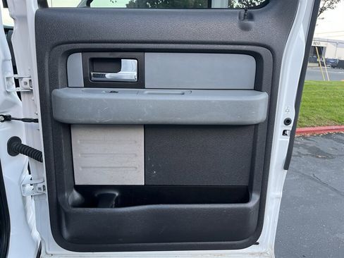 Used 2013 Ford F150 XLT w/ Luxury Equipment Group image 35