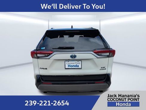 Used 2020 Toyota RAV4 XSE AWD/4WD image 5