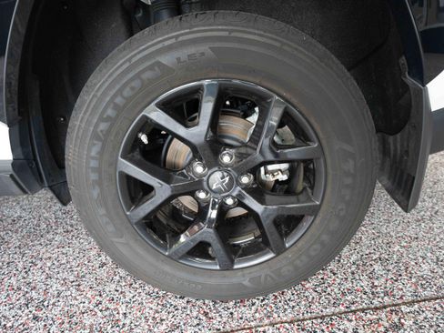 Certified 2024 Toyota RAV4 XLE FWD image 30