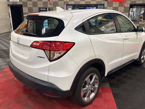 Used 2018 Honda HR-V LX image 5