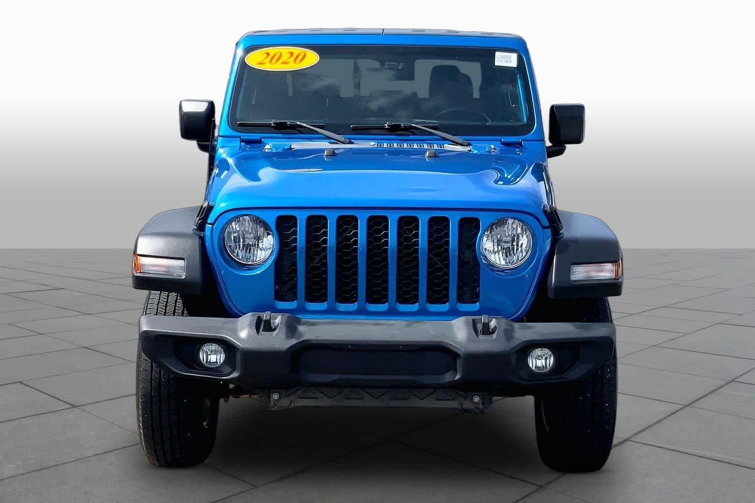 Used 2020 Jeep Gladiator Sport w/ Quick Order Package 23S AWD/4WD image 4
