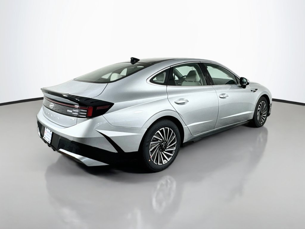 New 2026 Hyundai Sonata SEL FWD image 8