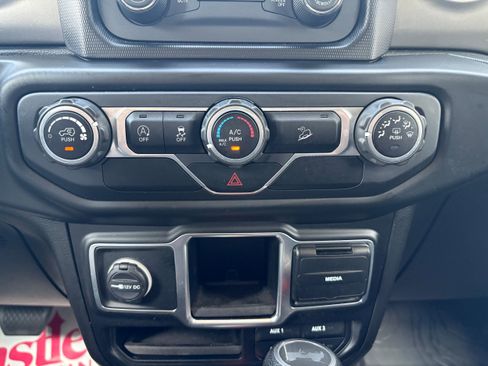 Certified 2020 Jeep Wrangler Unlimited Sport AWD/4WD image 22