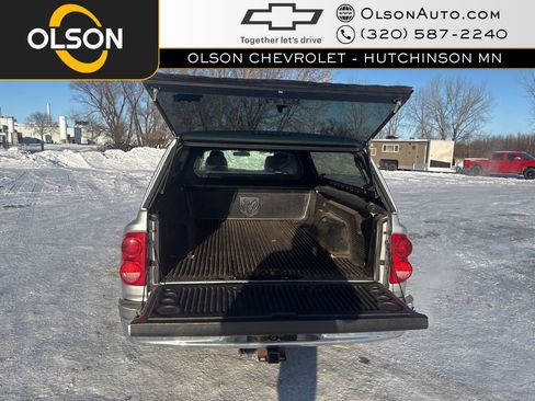 Used 2005 Dodge Dakota SLT image 28