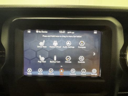 Used 2020 Jeep Wrangler Unlimited Sahara w/ Dual Top Group AWD/4WD image 12