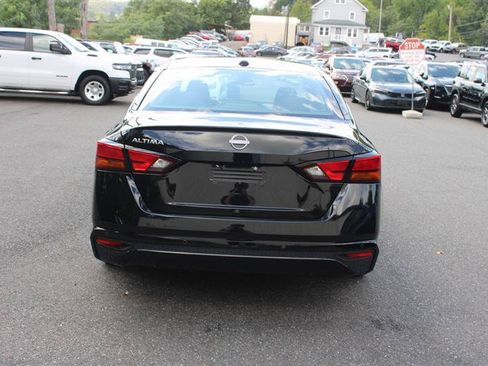 Used 2025 Nissan Altima 2.5 S FWD image 7