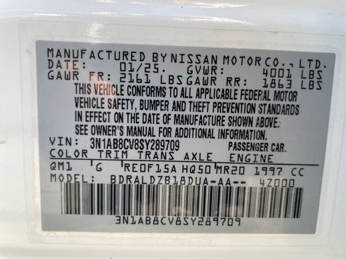 Used 2025 Nissan Sentra SV image 27