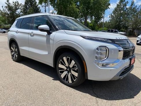 New 2025 Mitsubishi Outlander SEL image 7