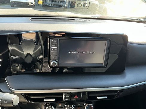Certified 2025 Nissan Kicks S FWD image 16