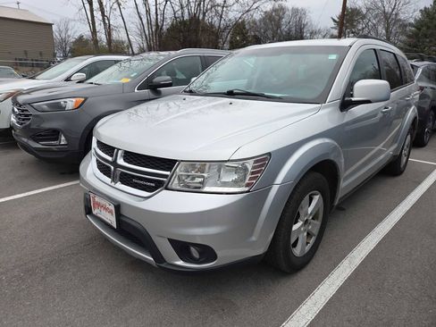 Used 2012 Dodge Journey SXT w/ Flexible Seating Group image 7