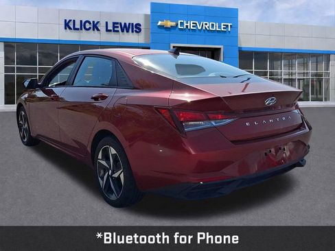 Used 2023 Hyundai Elantra SEL w/ Convenience Package FWD image 5
