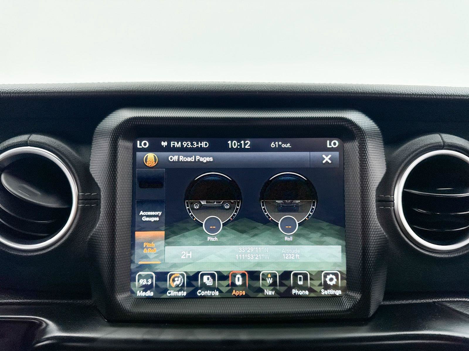 Used 2022 Jeep Wrangler Unlimited Sahara AWD/4WD image 13