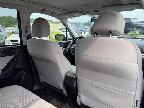 Used 2015 Subaru Forester 2.5i Premium w/ All-Weather Package AWD/4WD image 19