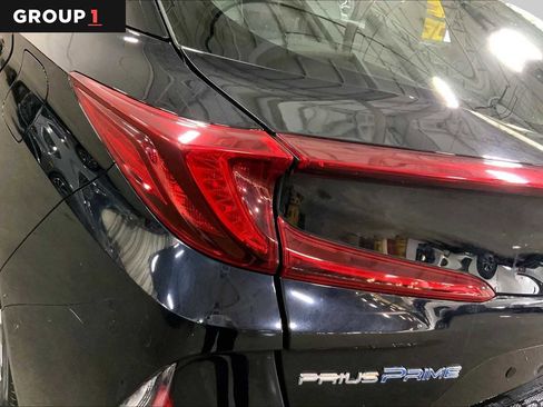 Used 2021 Toyota Prius Prime XLE FWD image 29