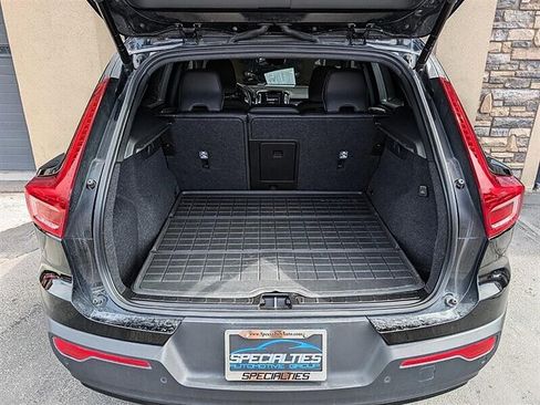 Used 2021 Volvo XC40 P8 Recharge w/ Advanced Package AWD/4WD image 31