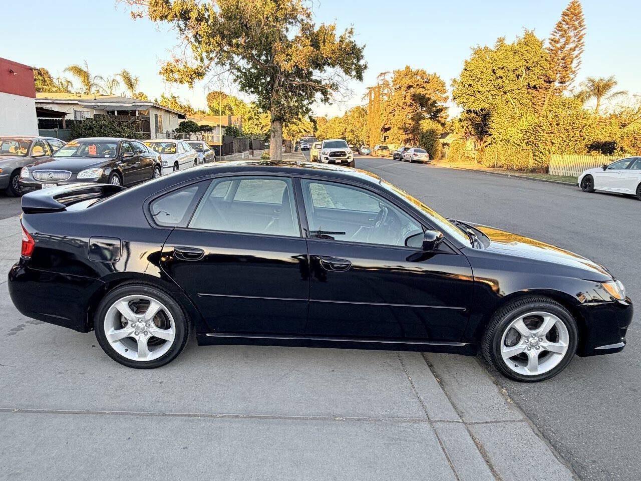 Used 2009 Subaru Legacy 2.5i Special Edition AWD/4WD image 8