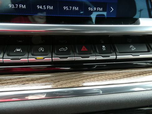 Certified 2023 Chevrolet Silverado 1500 RST AWD/4WD image 28
