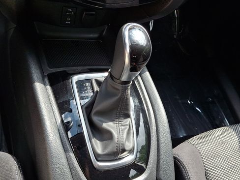Certified 2017 Nissan Rogue Sport SV w/ SV Premium Package FWD image 14
