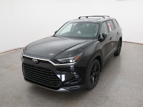New 2026 Toyota Grand Highlander Platinum image 3