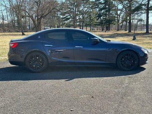 Used 2018 Maserati Ghibli S image 6